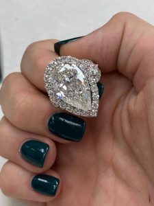 the best pear- shaped diamond ring in Dallas